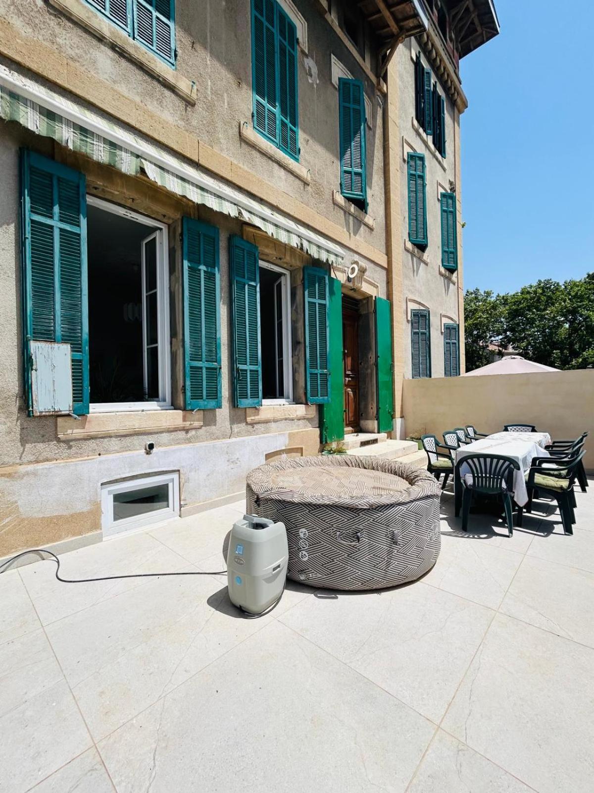 Maisons Detente Jardin, Terrasse Vue Mer Et Spa Marselha Exterior foto
